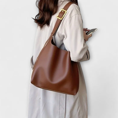 Isidore – Elegant Shoulder Bag in Leather