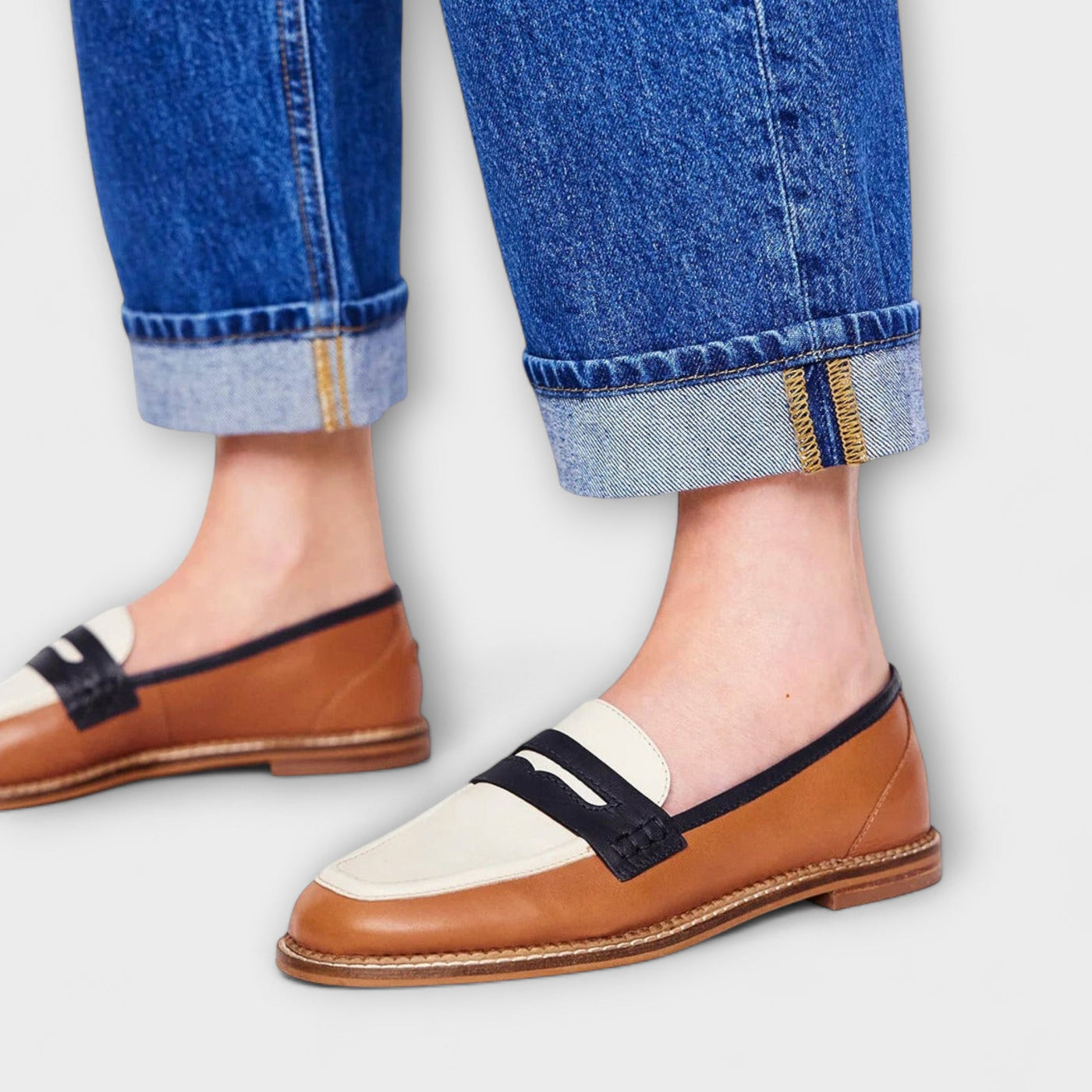 Hanna™ | Brown Loafer with Round Toe and Color Block Design